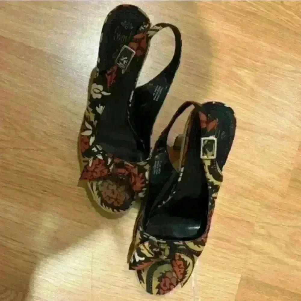 5 for 30$ FRANKIE AND DANNY open toed heels size 8 - Picture 6 of 8